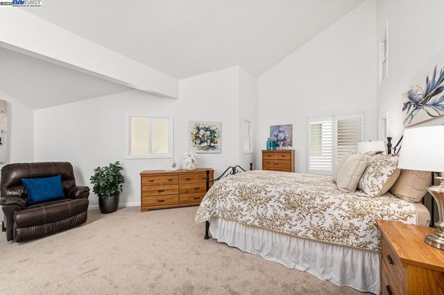 1552 Oxsen St, Pleasanton, CA 94566
