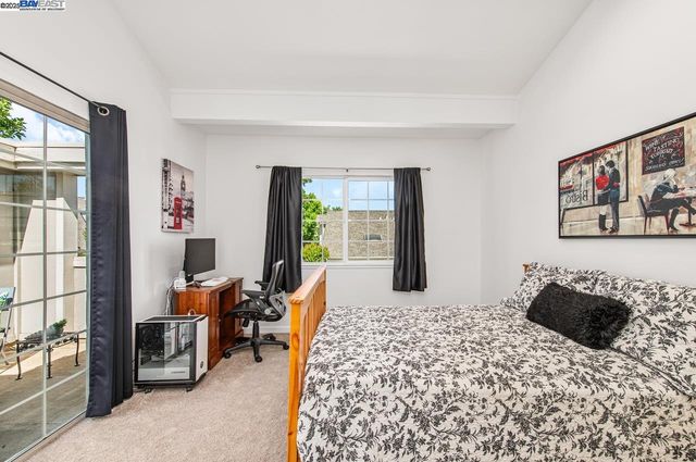 1552 Oxsen St, Pleasanton, CA 94566