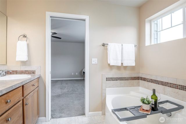 7628 Kodiak Avenue NE, Lacey, WA 98516