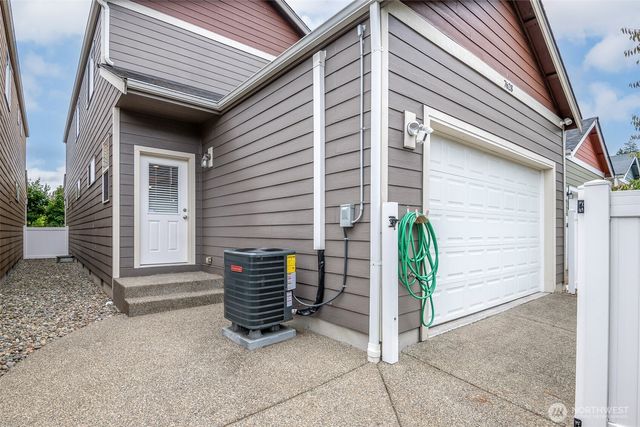 7628 Kodiak Avenue NE, Lacey, WA 98516