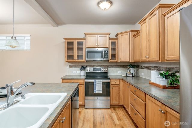 7628 Kodiak Avenue NE, Lacey, WA 98516