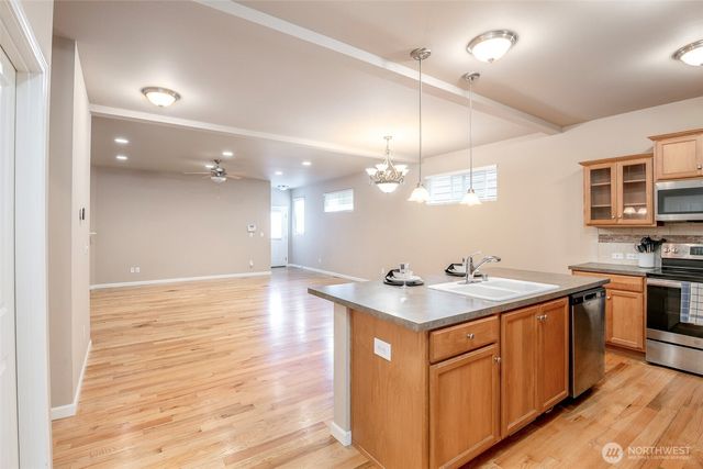 7628 Kodiak Avenue NE, Lacey, WA 98516