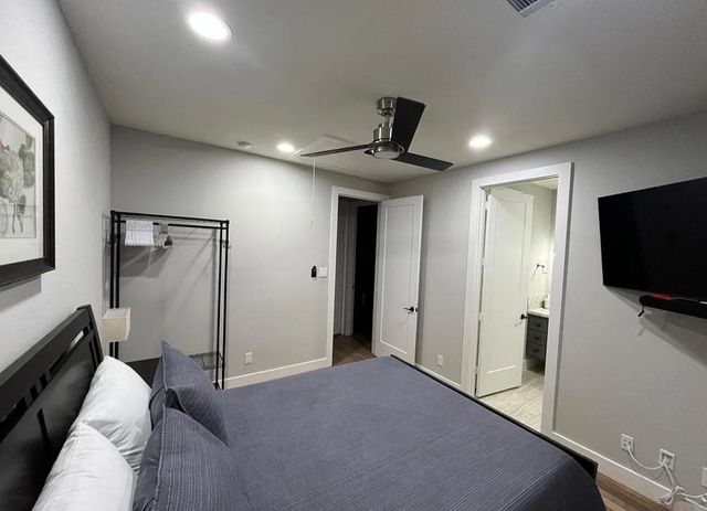 1503 Robin Street C, Houston, TX 77019