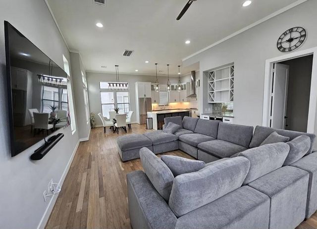 1503 Robin Street C, Houston, TX 77019