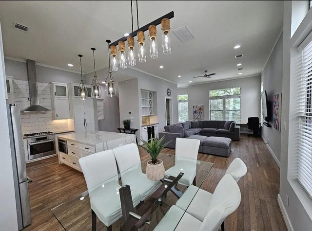 1503 Robin Street C, Houston, TX 77019