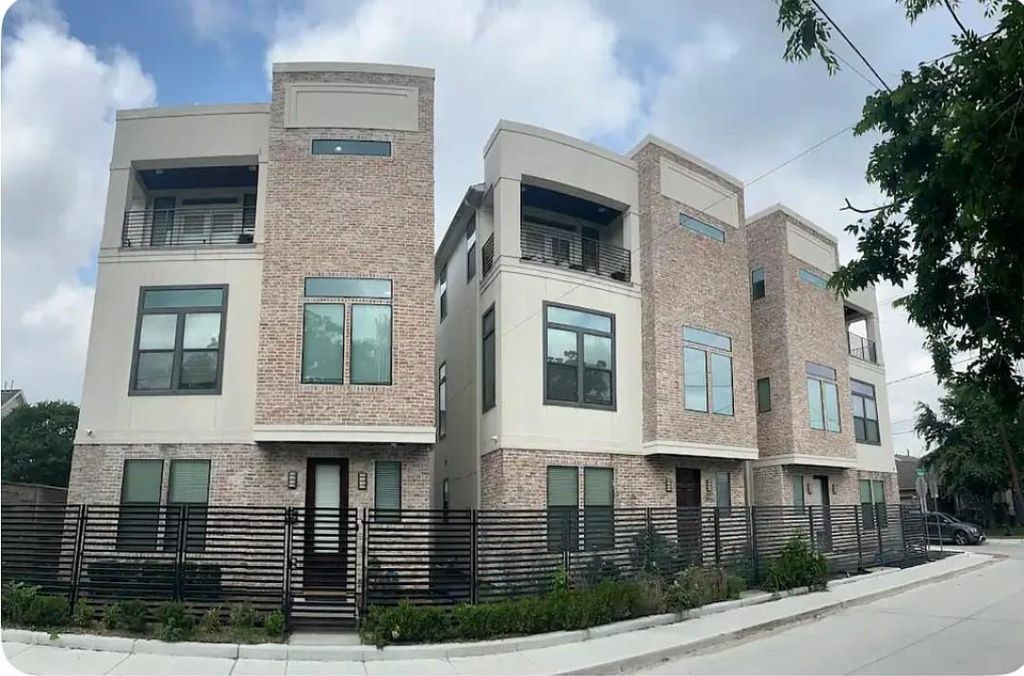 1503 Robin Street C, Houston, TX 77019