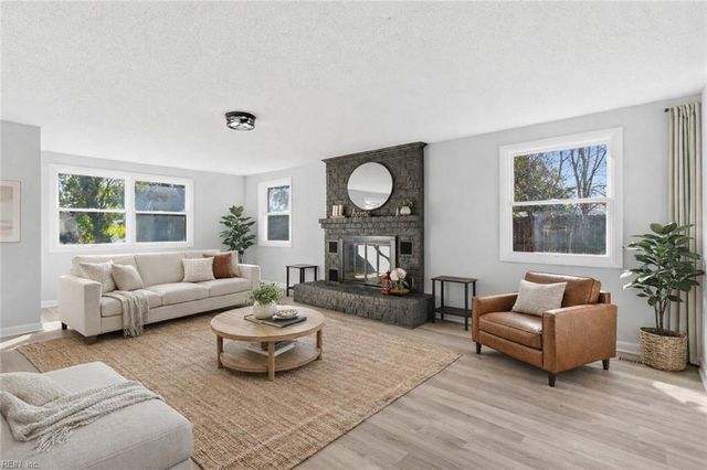 7917 Walters DR, Norfolk, VA 23518