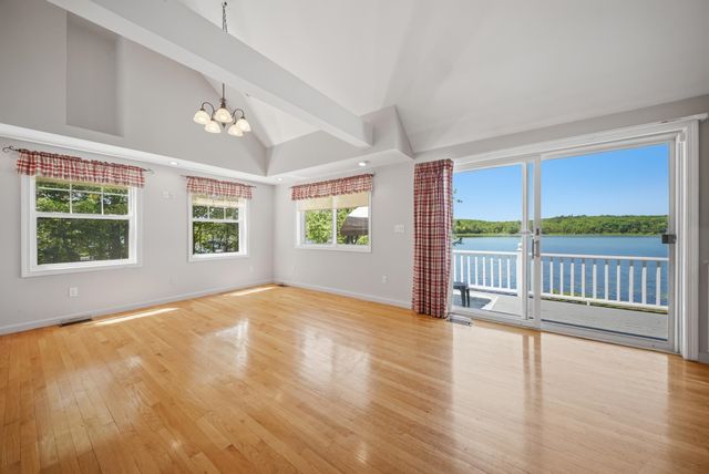 95 Lakeshore Drive, Gilmanton, NH 03227