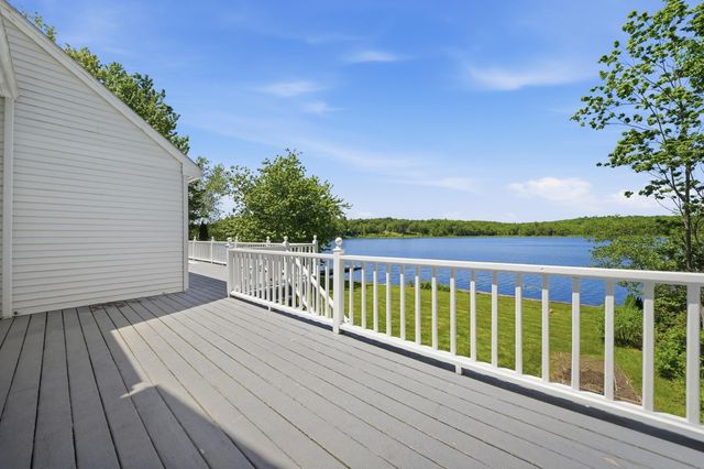 95 Lakeshore Drive, Gilmanton, NH 03227