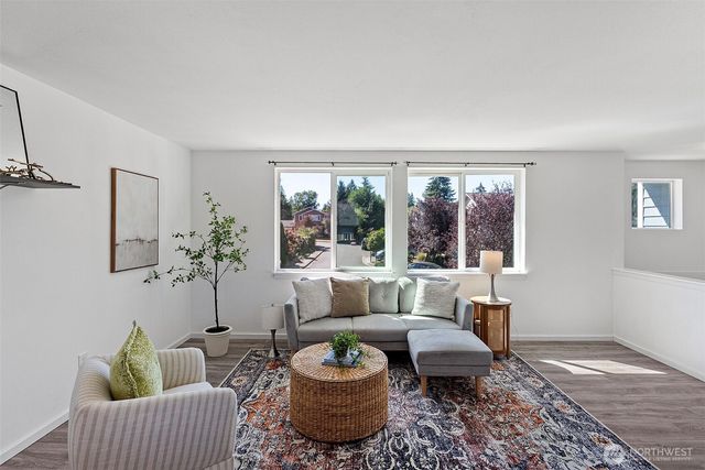 1282 SE Casandra Loop, Port Orchard, WA 98366
