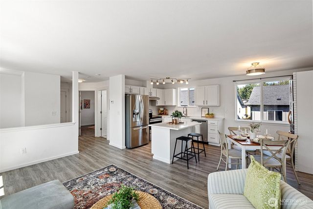 1282 SE Casandra Loop, Port Orchard, WA 98366