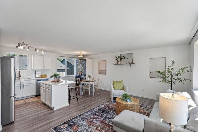 1282 SE Casandra Loop, Port Orchard, WA 98366