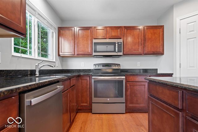 8682 N Dresden Drive, Mccordsville, IN 46055