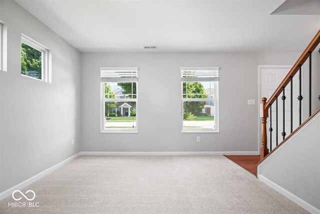 8682 N Dresden Drive, Mccordsville, IN 46055
