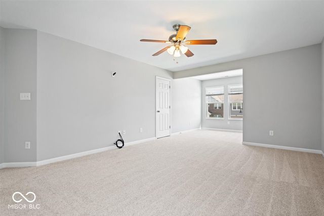 8682 N Dresden Drive, Mccordsville, IN 46055