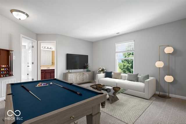 8682 N Dresden Drive, Mccordsville, IN 46055