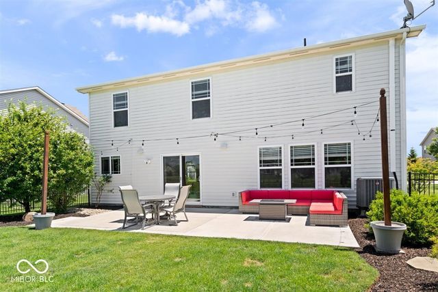 8682 N Dresden Drive, Mccordsville, IN 46055
