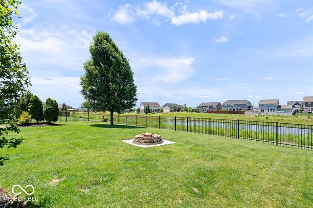 8682 N Dresden Drive, Mccordsville, IN 46055