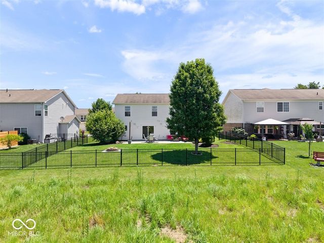 8682 N Dresden Drive, Mccordsville, IN 46055