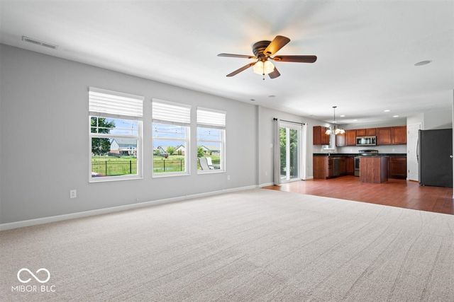 8682 N Dresden Drive, Mccordsville, IN 46055