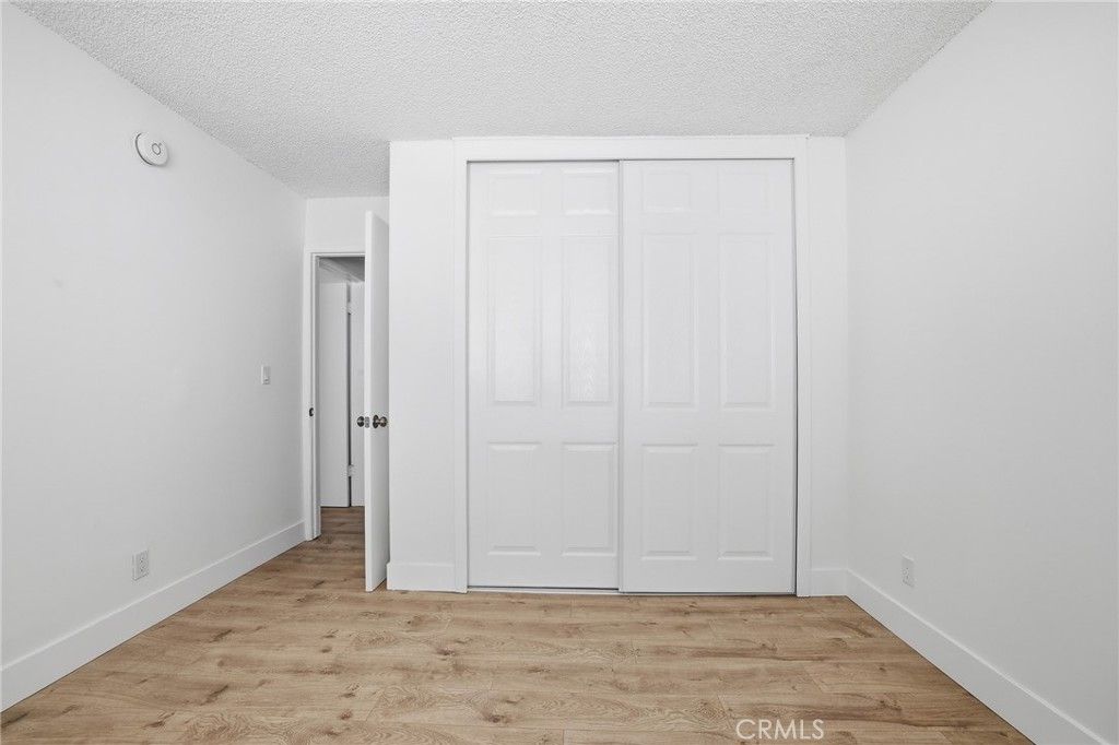 Image 11 of property listing at 13040 Dronfield 23, Sylmar, CA 91342
