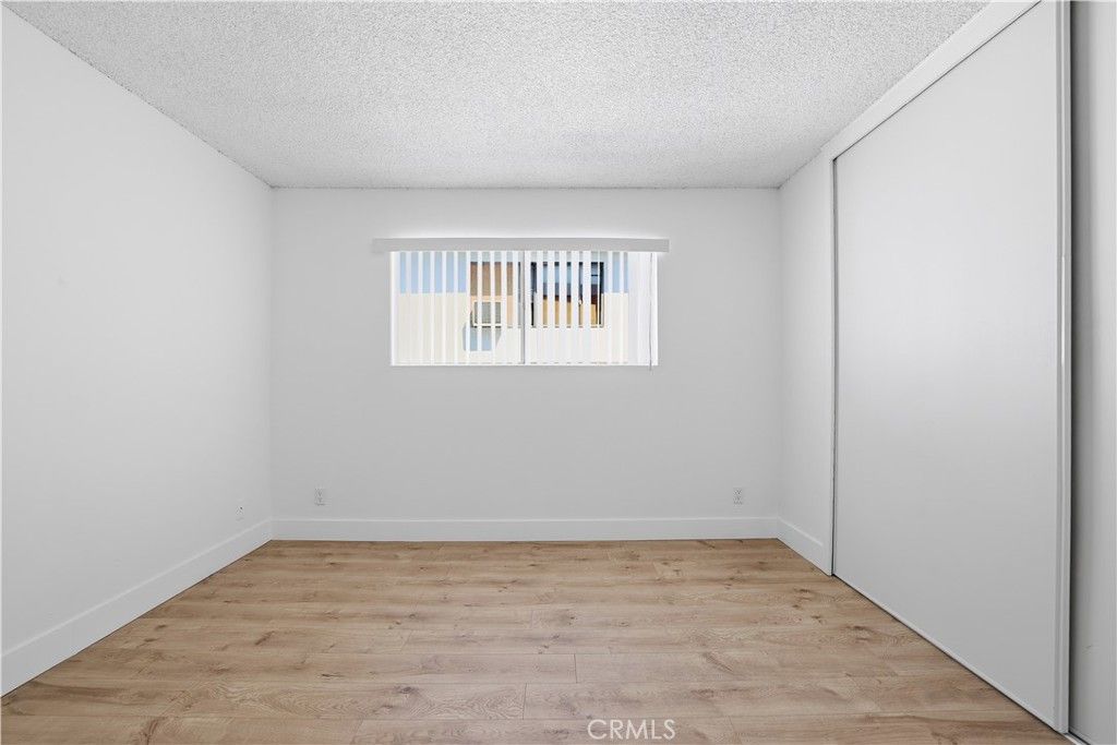 Image 18 of property listing at 13040 Dronfield 23, Sylmar, CA 91342