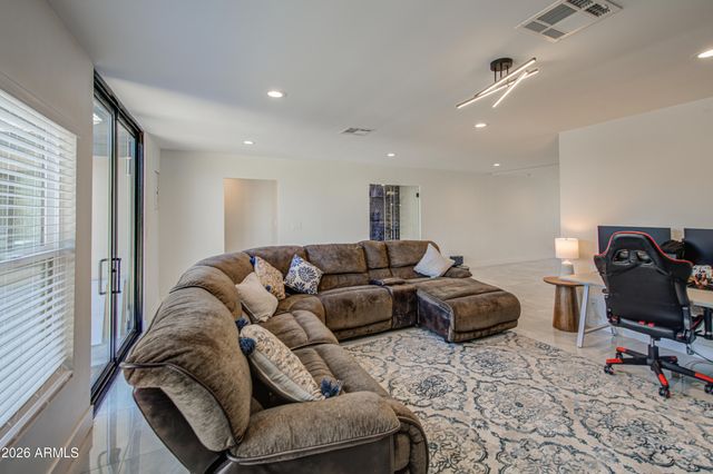 1261 E CAMBRIDGE Avenue, Phoenix, AZ 85006