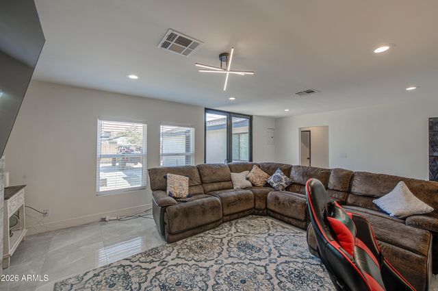 1261 E CAMBRIDGE Avenue, Phoenix, AZ 85006