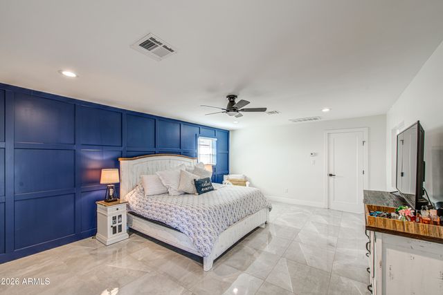 1261 E CAMBRIDGE Avenue, Phoenix, AZ 85006