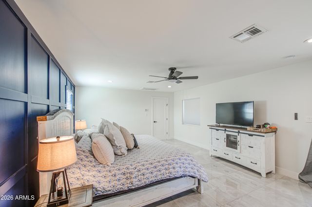 1261 E CAMBRIDGE Avenue, Phoenix, AZ 85006