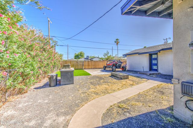 1261 E CAMBRIDGE Avenue, Phoenix, AZ 85006