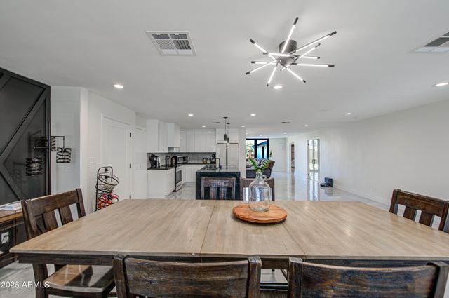1261 E CAMBRIDGE Avenue, Phoenix, AZ 85006
