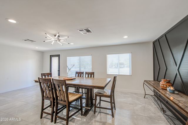 1261 E CAMBRIDGE Avenue, Phoenix, AZ 85006