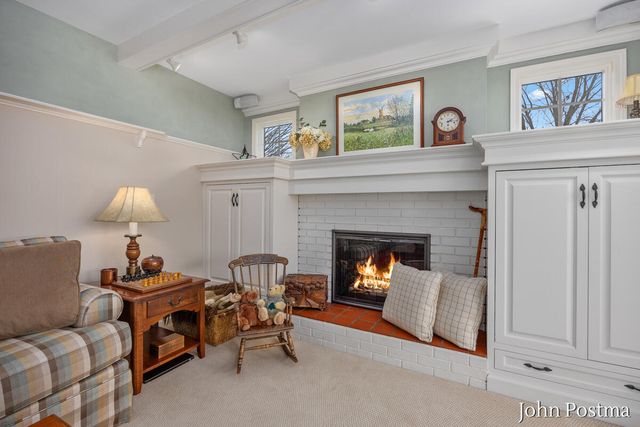 2401 Okemos Drive, Grand Rapids, MI 49506