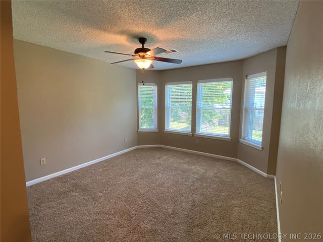 1619 S Fir Place, Broken Arrow, OK 74012