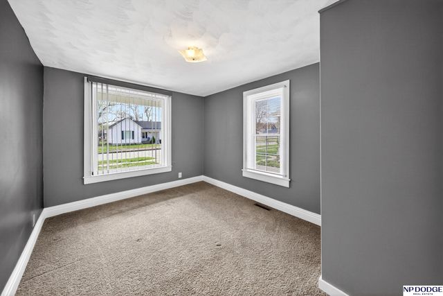 1250 E 6th Street, Fremont, NE 68025