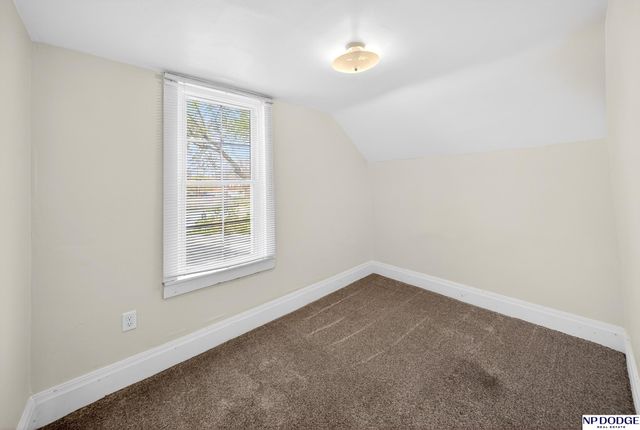 1250 E 6th Street, Fremont, NE 68025