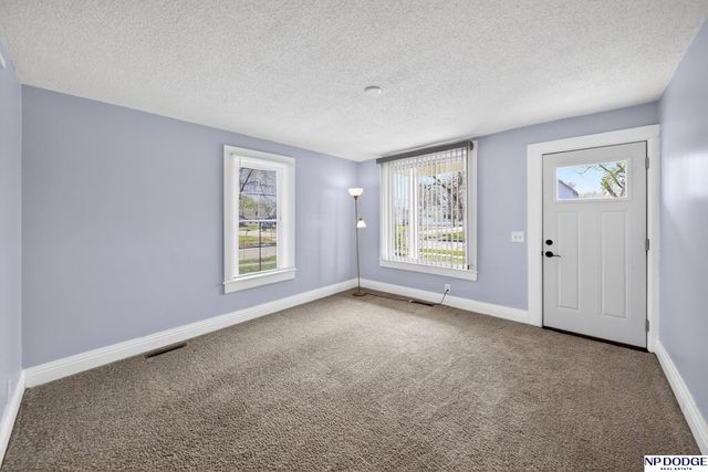 1250 E 6th Street, Fremont, NE 68025