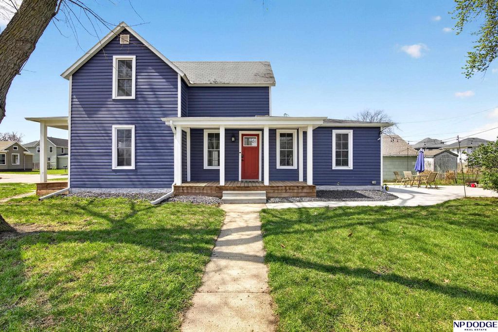 1250 E 6th Street, Fremont, NE 68025