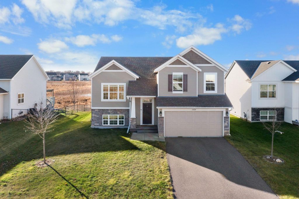 20924 Hardwood Road N, Forest Lake, MN 55025