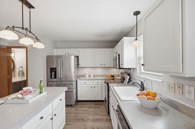 8541 Leader Drive, Galloway, OH 43119