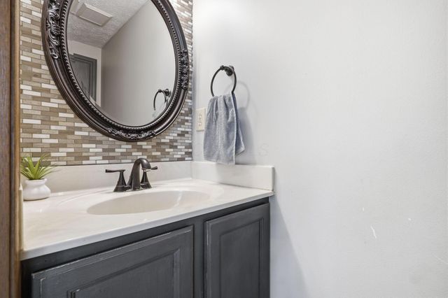 8541 Leader Drive, Galloway, OH 43119