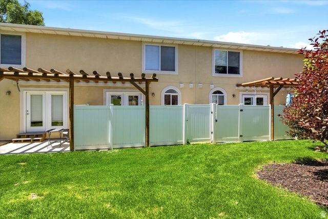 9511 S FAIRWAY VIEW DR, Sandy, UT 84070
