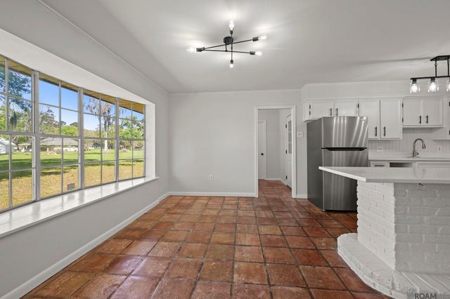 12417 Roddy Rd, Gonzales, LA 70737