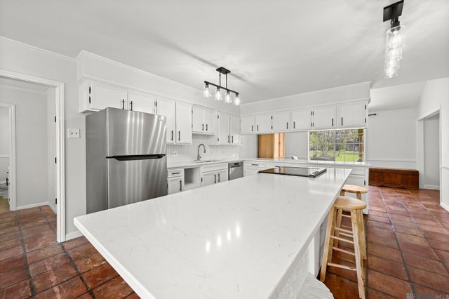 12417 Roddy Rd, Gonzales, LA 70737