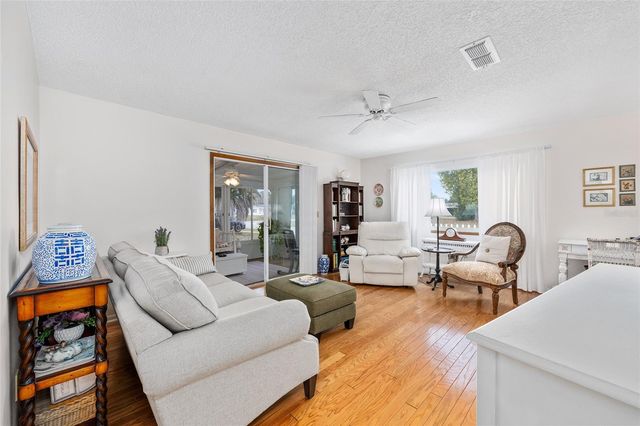 9921 SW 103RD PLACE, Ocala, FL 34481