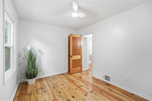 9400 Raytown Road, Kansas City, MO 64138