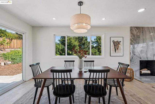9 YARMOUTH CT, Oakland, CA 94619