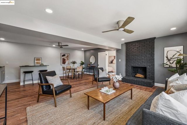 9 YARMOUTH CT, Oakland, CA 94619