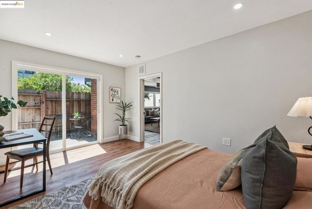 9 YARMOUTH CT, Oakland, CA 94619